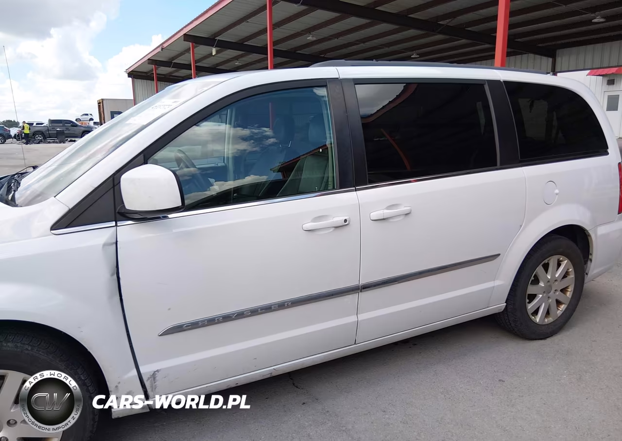 2016 Chrysler Town & Country Touring VIN:2C4RC1BG4GR279905 - 14