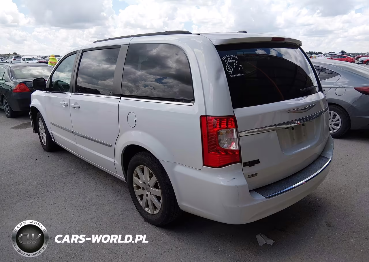 2016 Chrysler Town & Country Touring VIN:2C4RC1BG4GR279905 - 3