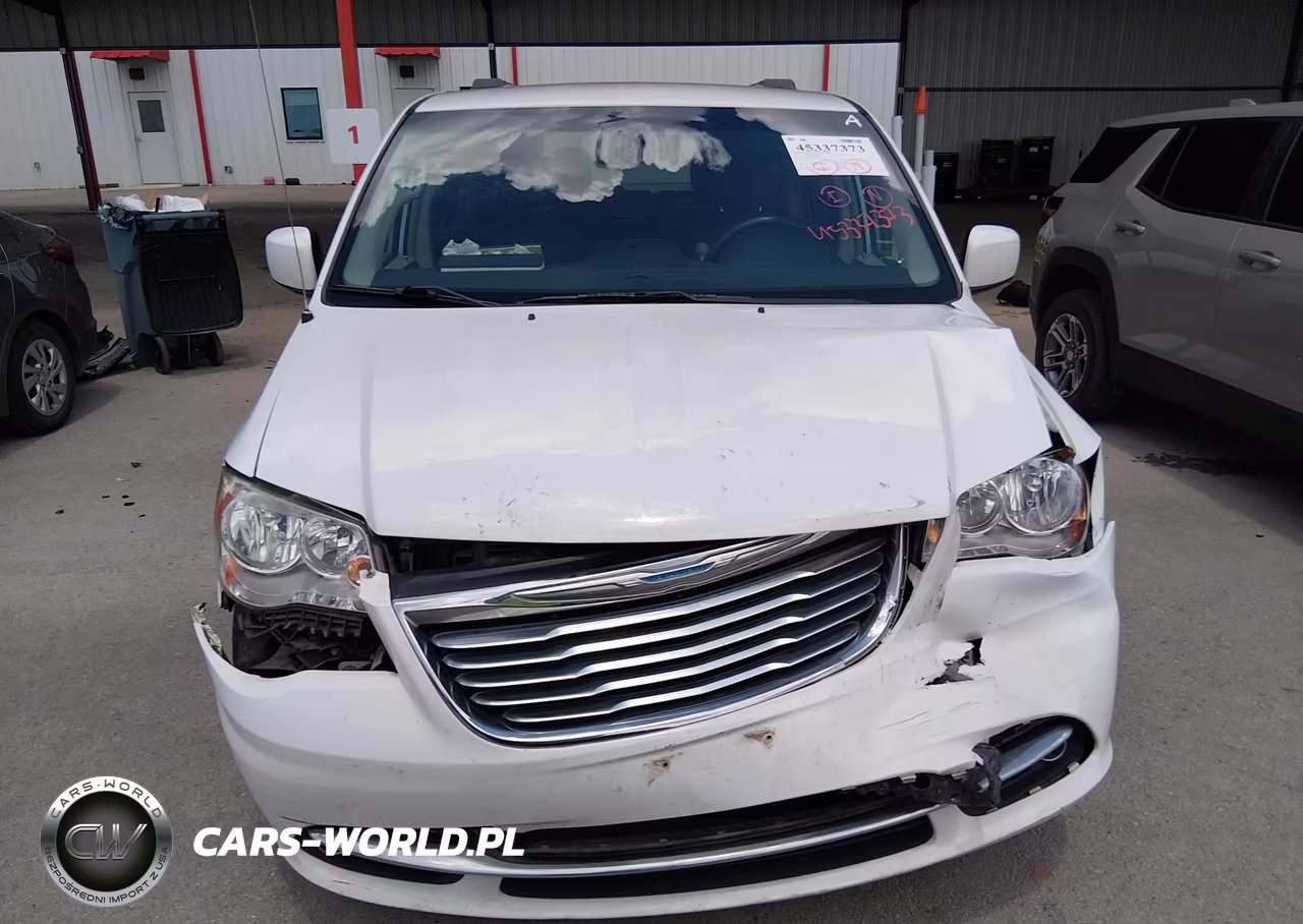 2016 Chrysler Town & Country Touring VIN:2C4RC1BG4GR279905 - 6