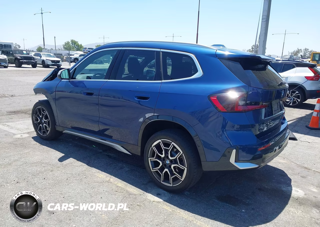2023 BMW X1 xDrive28I VIN:WBX73EF0XP5X49401 - 3