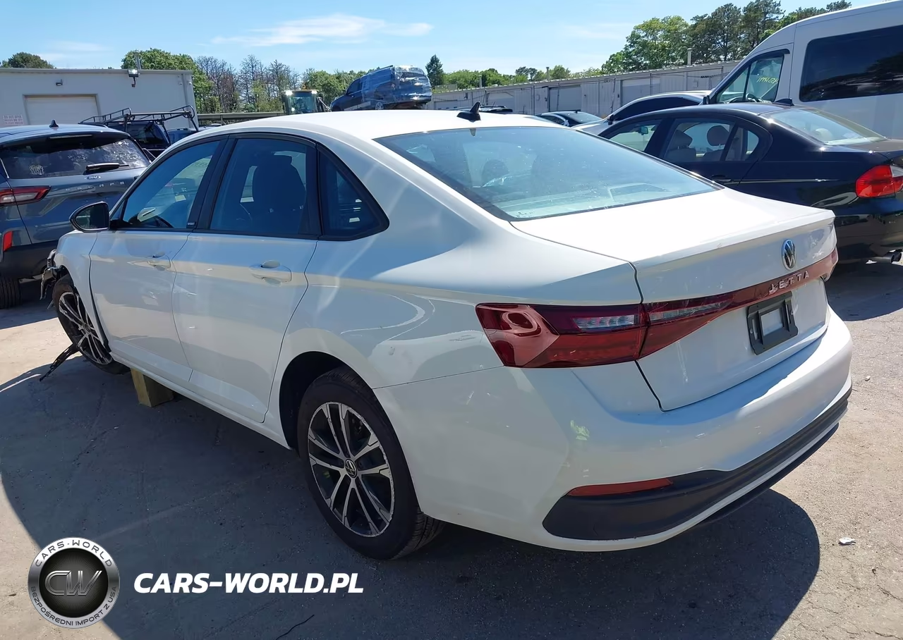 2025 Volkswagen Jetta 1.5T Sport VIN:3VWBX7BU2SM053888 - 3