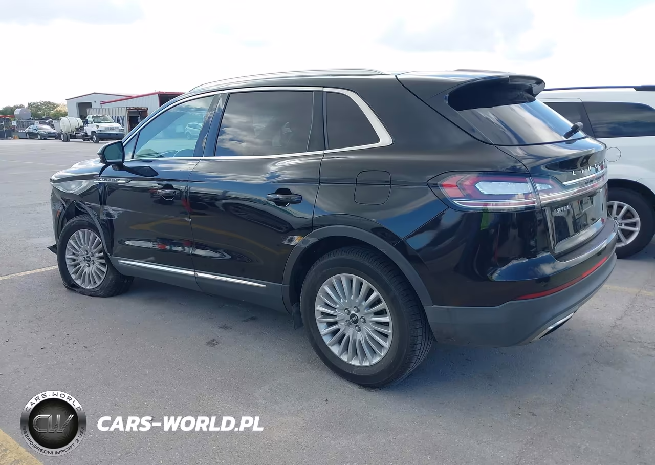 2019 Lincoln Nautilus Standard VIN:2LMPJ6J90KBL65985 - 3
