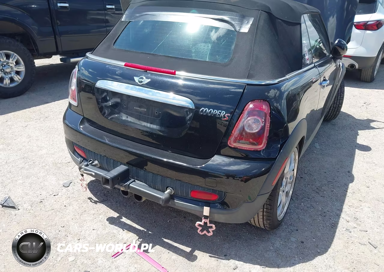 2009 Mini Cooper S VIN:WMWMS335X9TY07543 - 6
