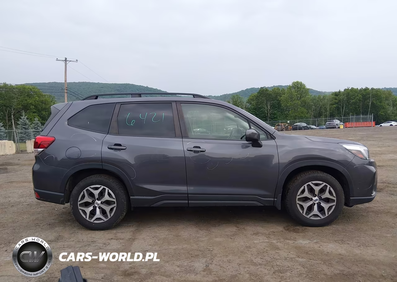 2021 Subaru Forester Premium VIN:JF2SKAJC8MH440431 - 13