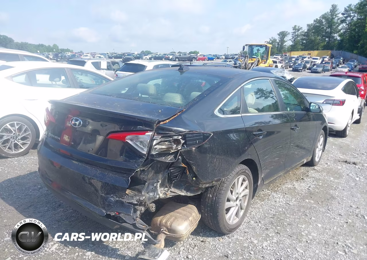 2016 Hyundai Sonata Se VIN:5NPE24AF8GH432844 - 4