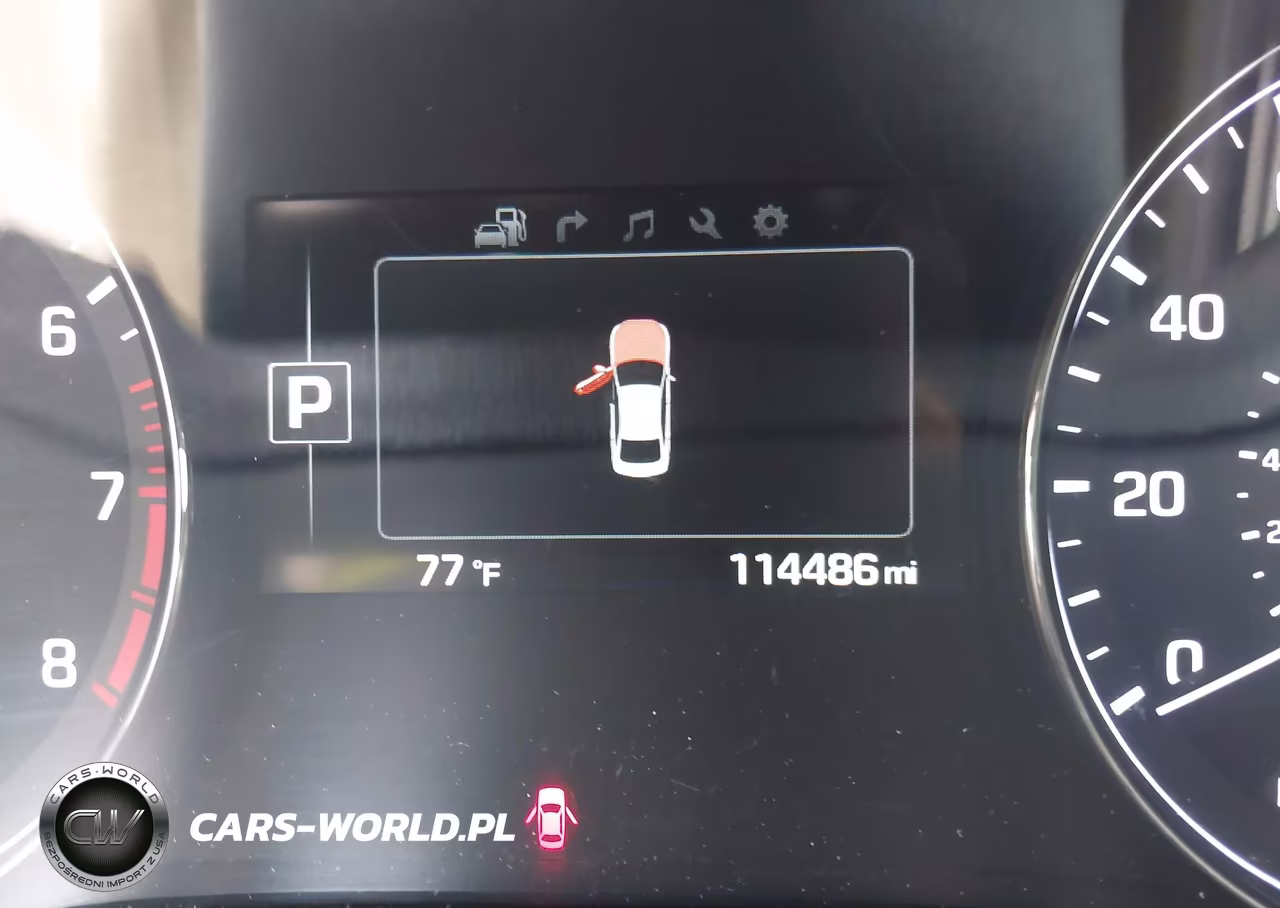 2015 Hyundai Genesis 3.8 VIN:KMHGN4JE4FU041682 - 15