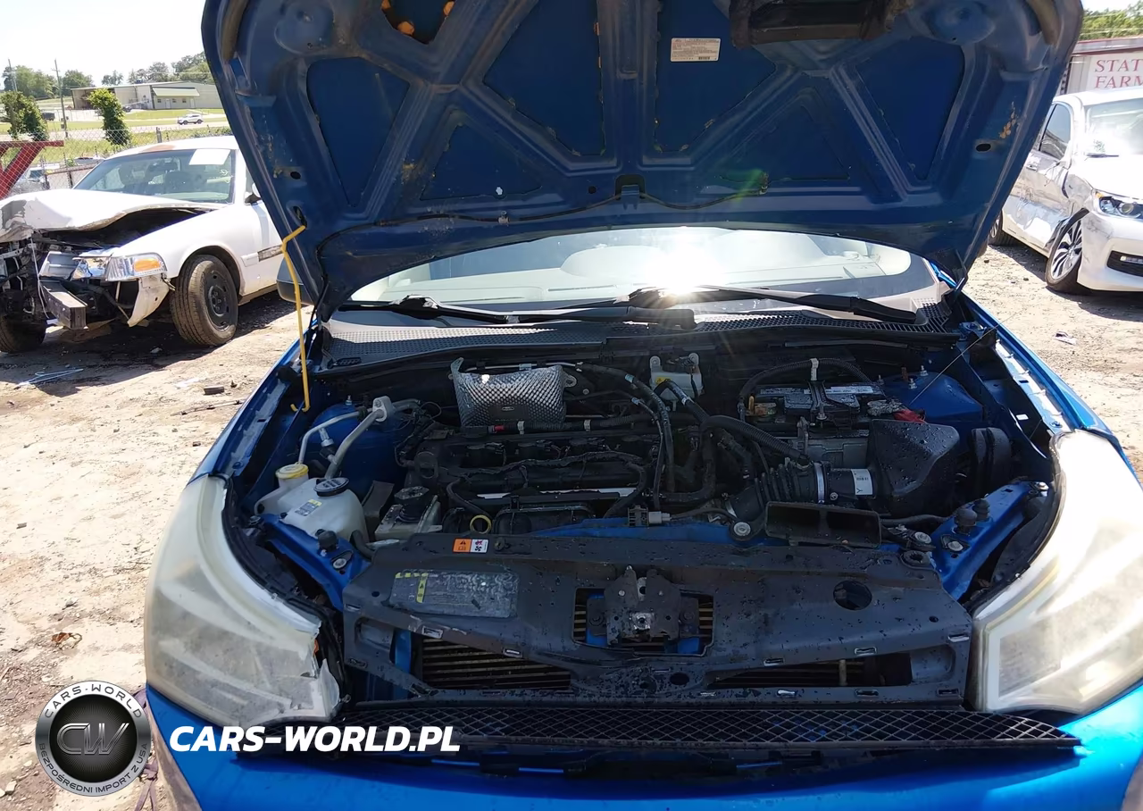 2010 Ford Focus Se VIN:1FAHP3FN3AW235774 - 10