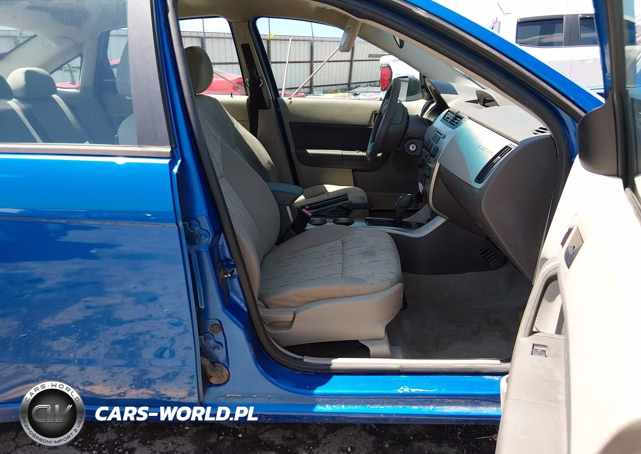 2010 Ford Focus Se VIN:1FAHP3FN3AW235774 - 5