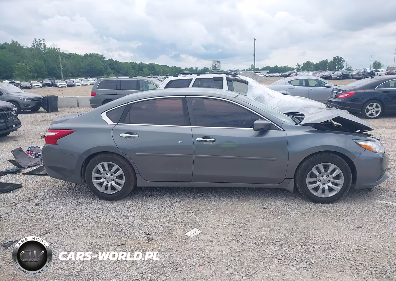 2017 Nissan Altima 2.5 S VIN:1N4AL3AP9HN326599 - 14