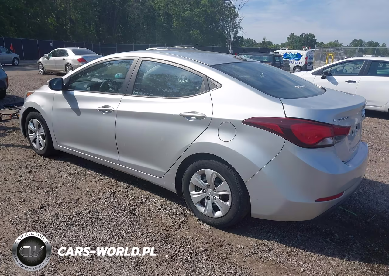 2016 Hyundai Elantra Se VIN:5NPDH4AE2GH718867 - 3
