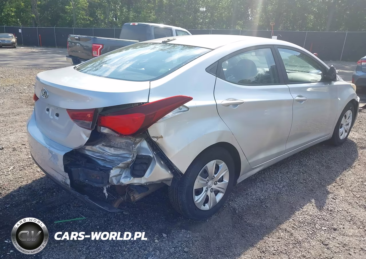 2016 Hyundai Elantra Se VIN:5NPDH4AE2GH718867 - 4