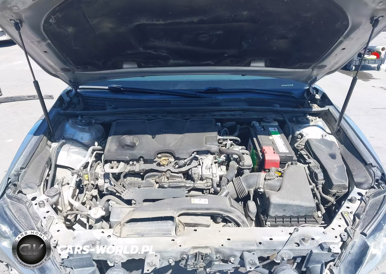 2018 Toyota Camry Le VIN:4T1B11HK4JU073749 - 10