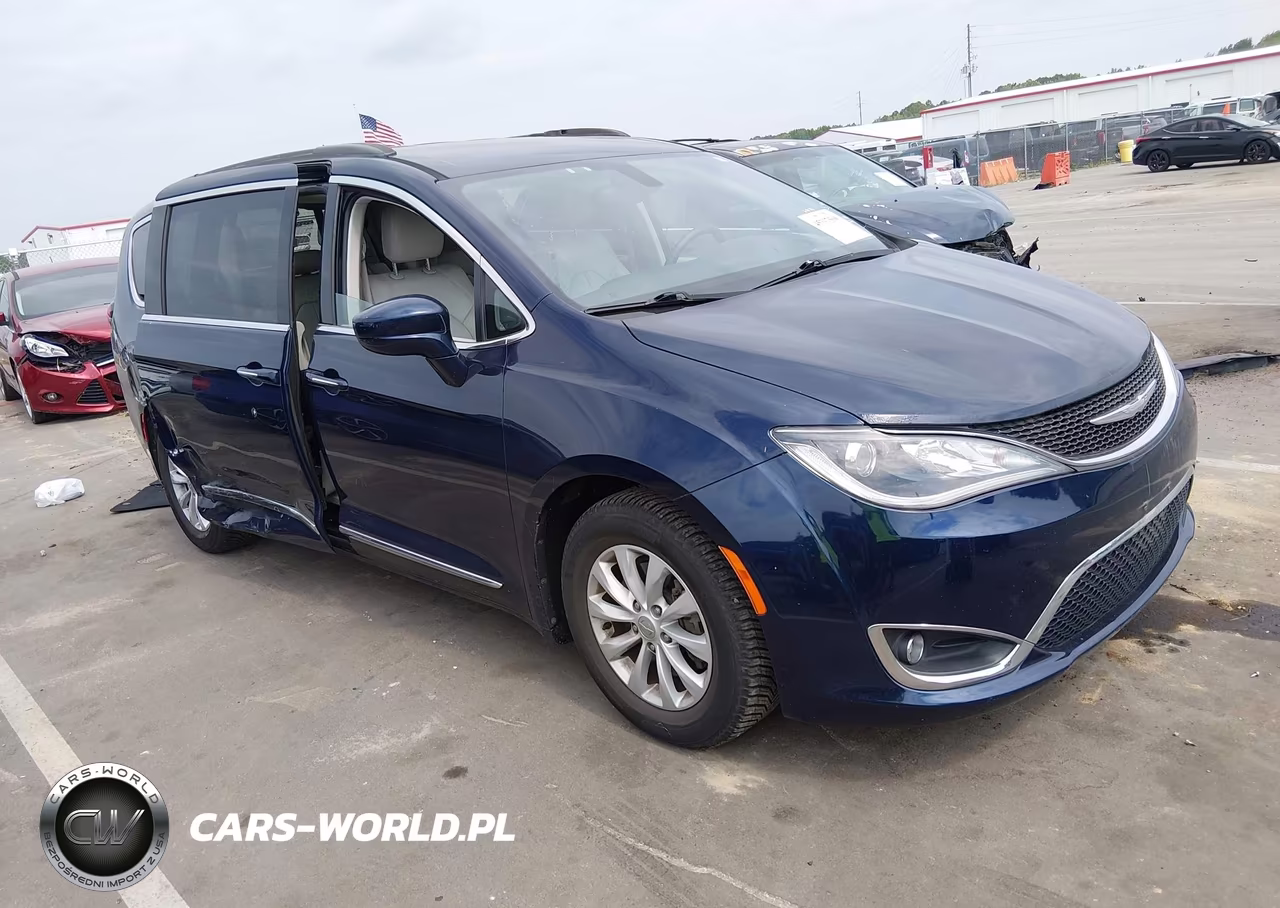2017 Chrysler Pacifica Touring-L – zdjęcie 1 z 16