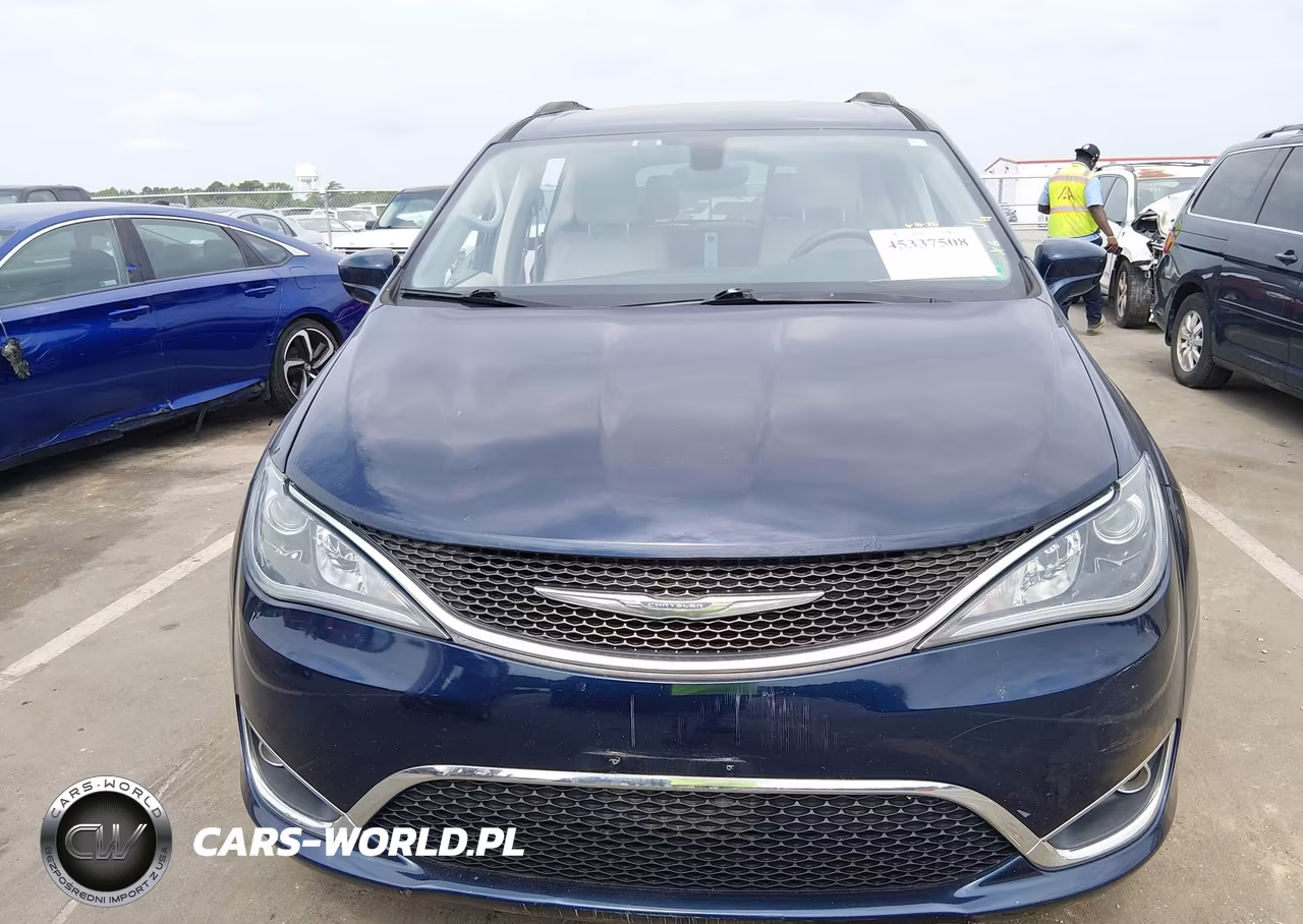 2017 Chrysler Pacifica Touring-L VIN:2C4RC1BG5HR610038 - 12