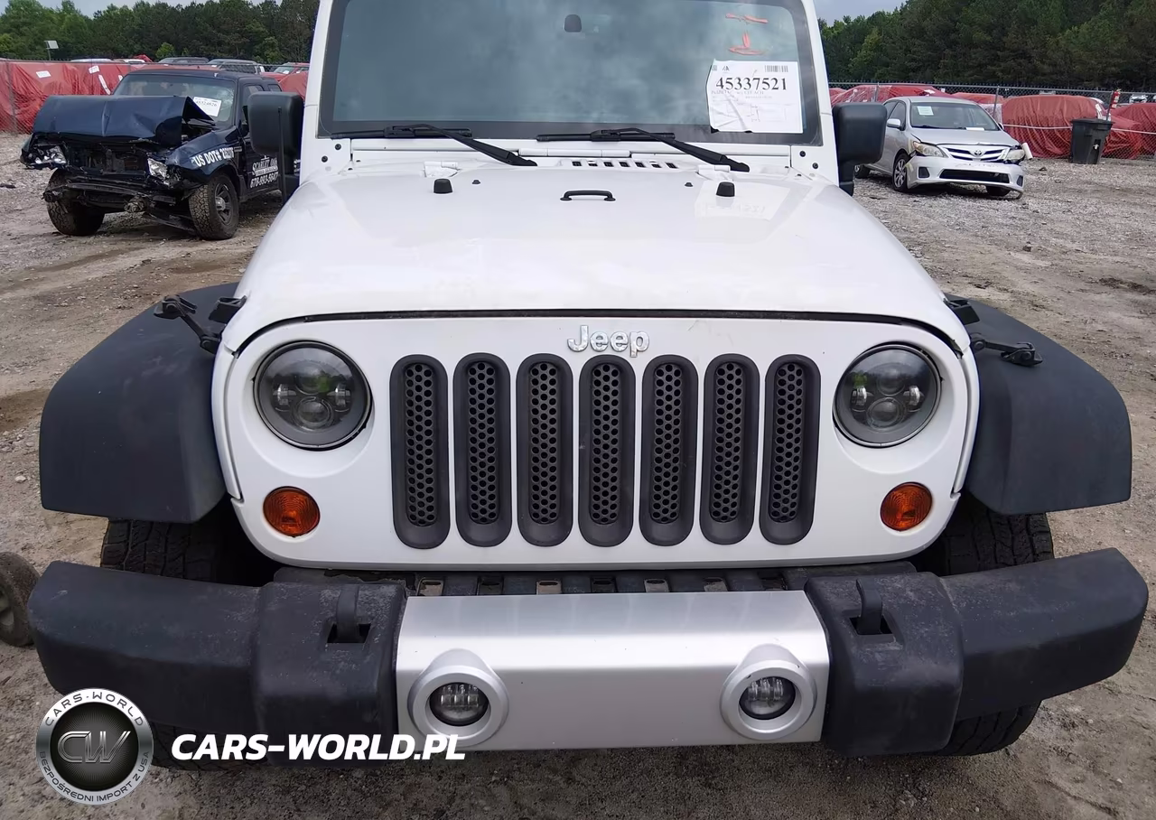2013 Jeep Wrangler Unlimited Sport VIN:1C4HJWDG3DL502158 - 6