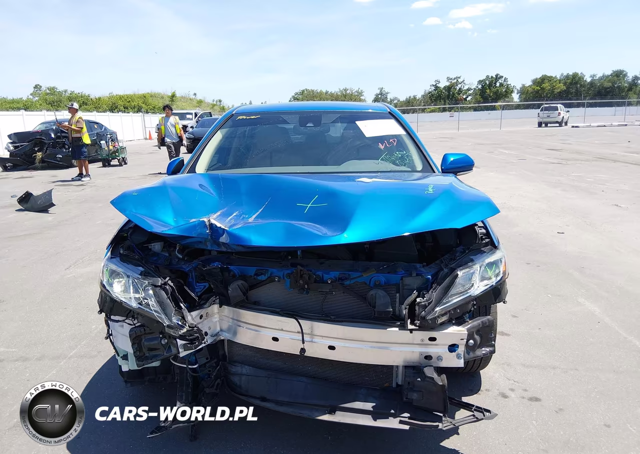2020 Toyota Camry Le VIN:4T1L11AK6LU376016 - 13