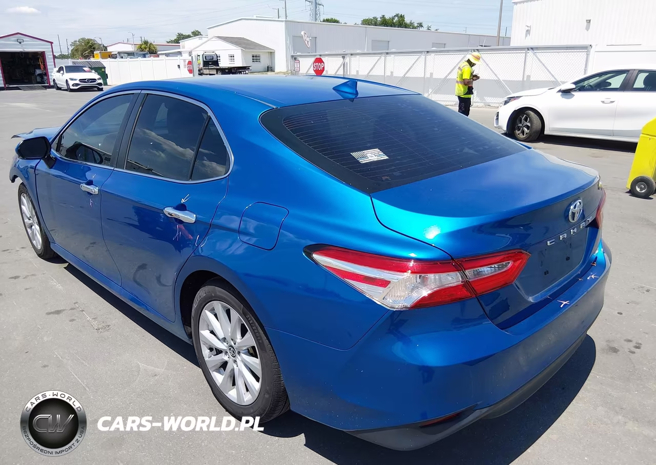 2020 Toyota Camry Le VIN:4T1L11AK6LU376016 - 3