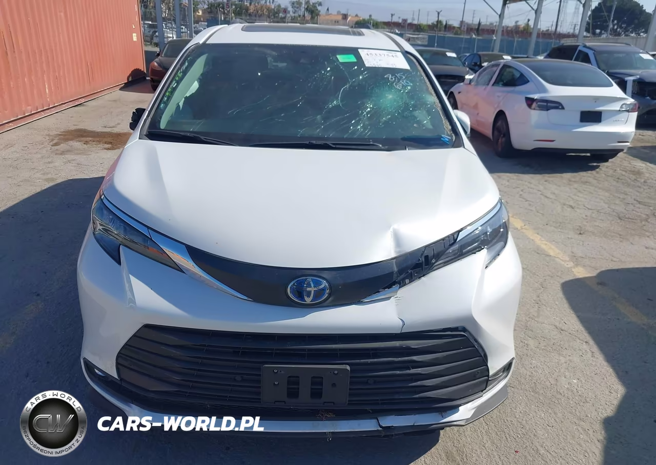 2025 Toyota Sienna Xle VIN:5TDJRKEC1SS280780 - 12