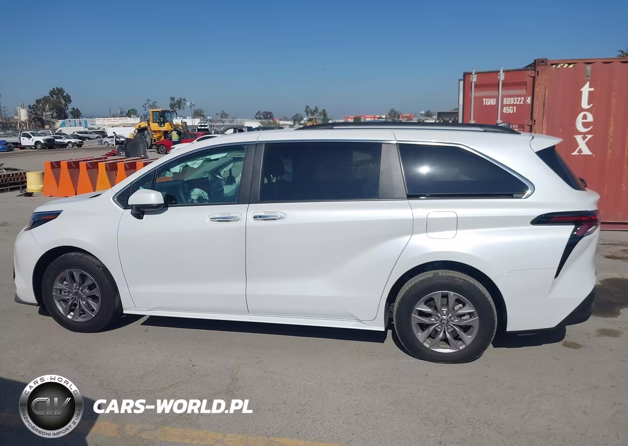 2025 Toyota Sienna Xle VIN:5TDJRKEC1SS280780 - 14
