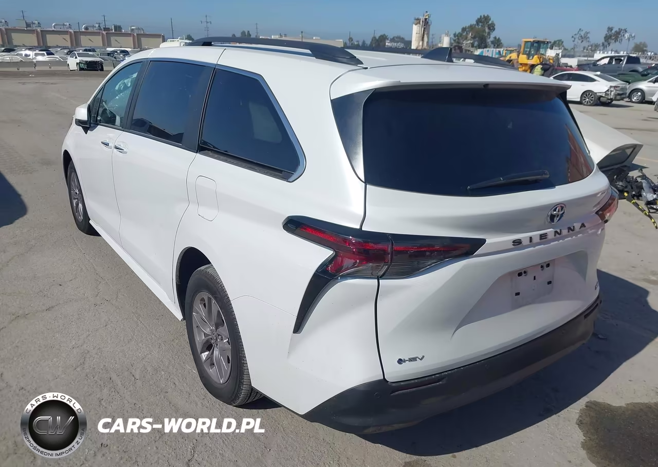 2025 Toyota Sienna Xle VIN:5TDJRKEC1SS280780 - 3