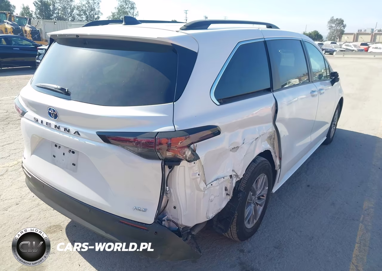 2025 Toyota Sienna Xle VIN:5TDJRKEC1SS280780 - 4