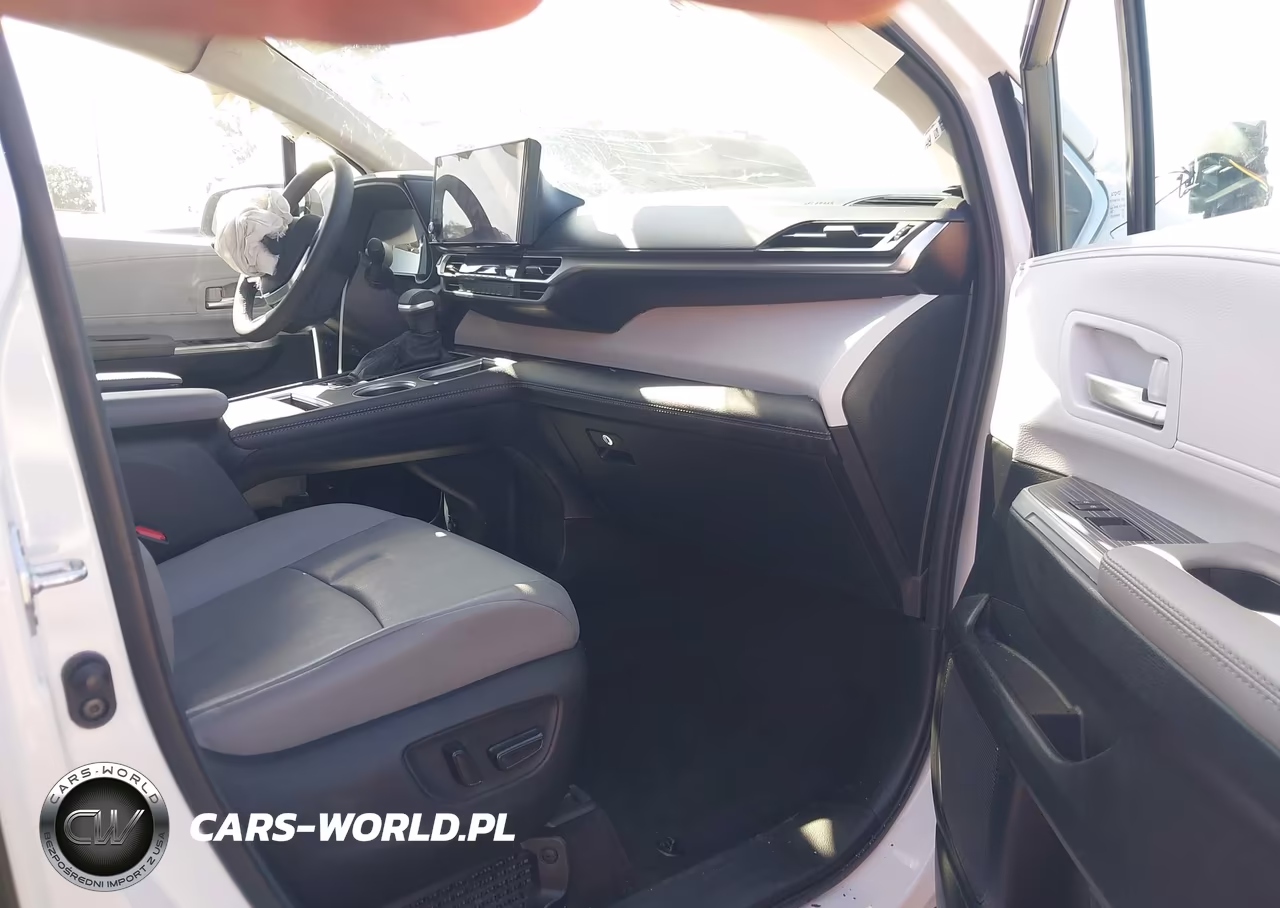 2025 Toyota Sienna Xle VIN:5TDJRKEC1SS280780 - 5