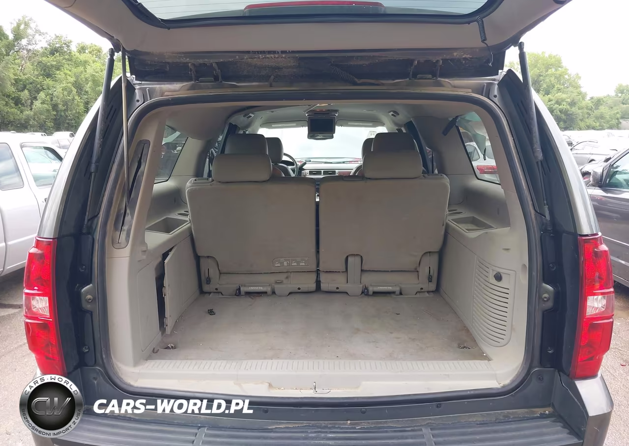 2011 Chevrolet Suburban 1500 Lt1 VIN:1GNSKJE36BR206120 - 17