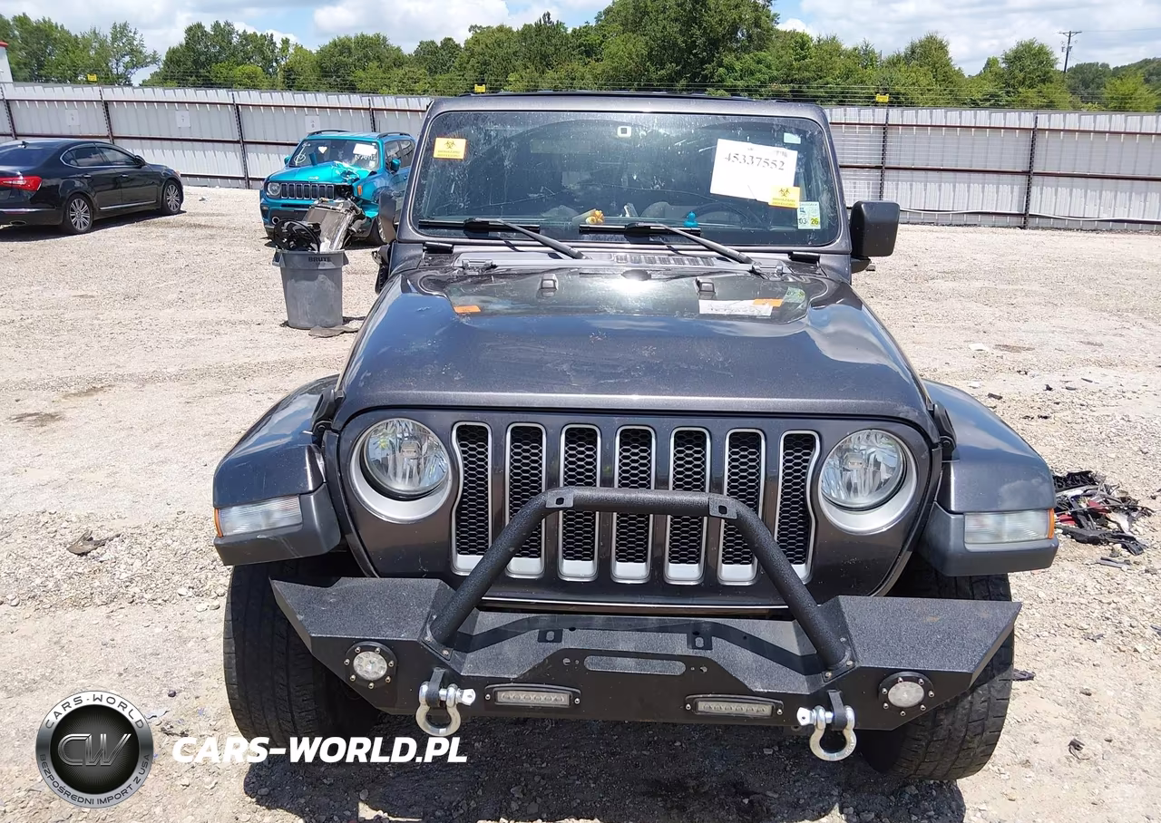 2020 Jeep Wrangler Unlimited Sahara 4X4 VIN:1C4HJXEN5LW114719 - 11
