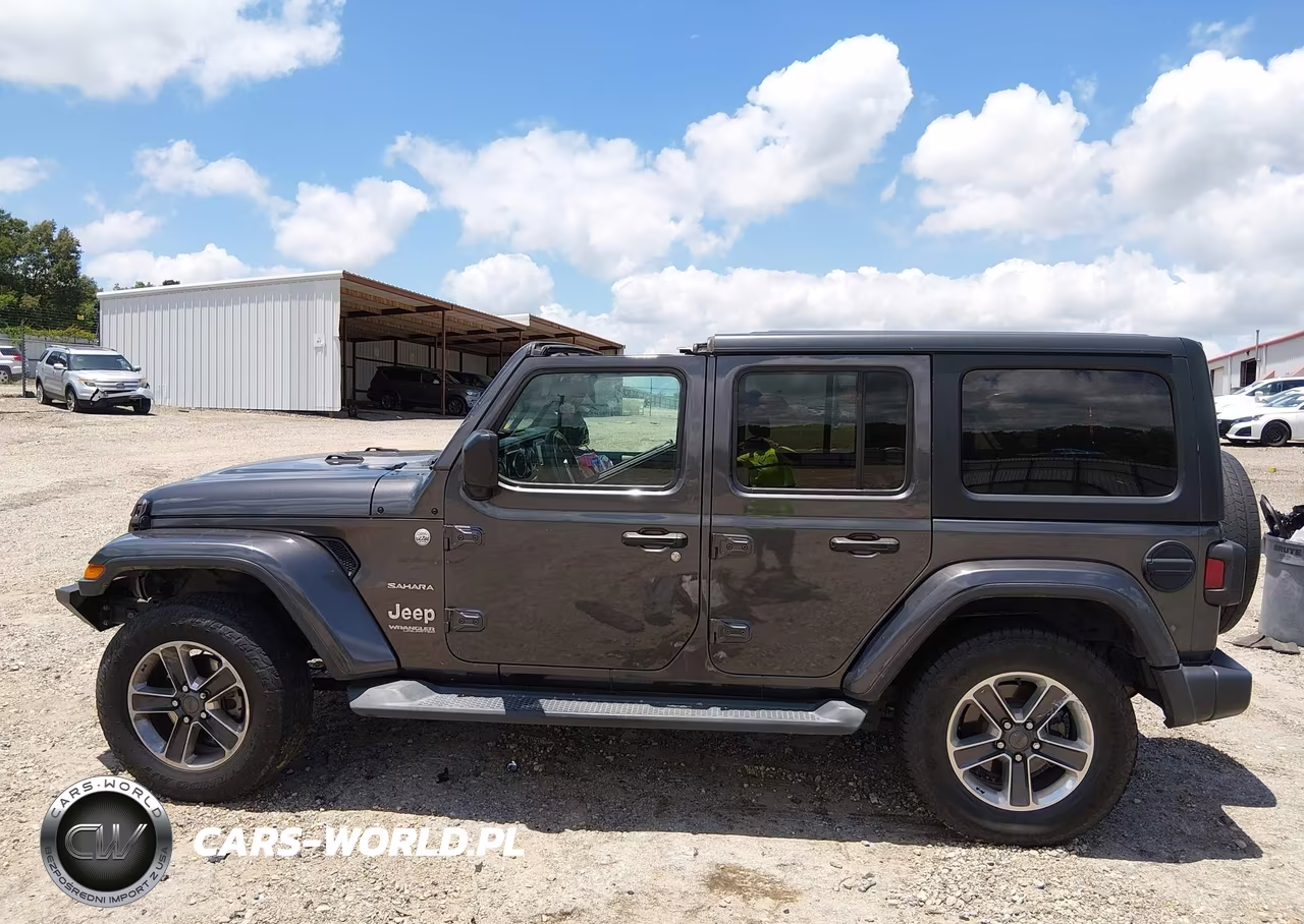 2020 Jeep Wrangler Unlimited Sahara 4X4 VIN:1C4HJXEN5LW114719 - 13