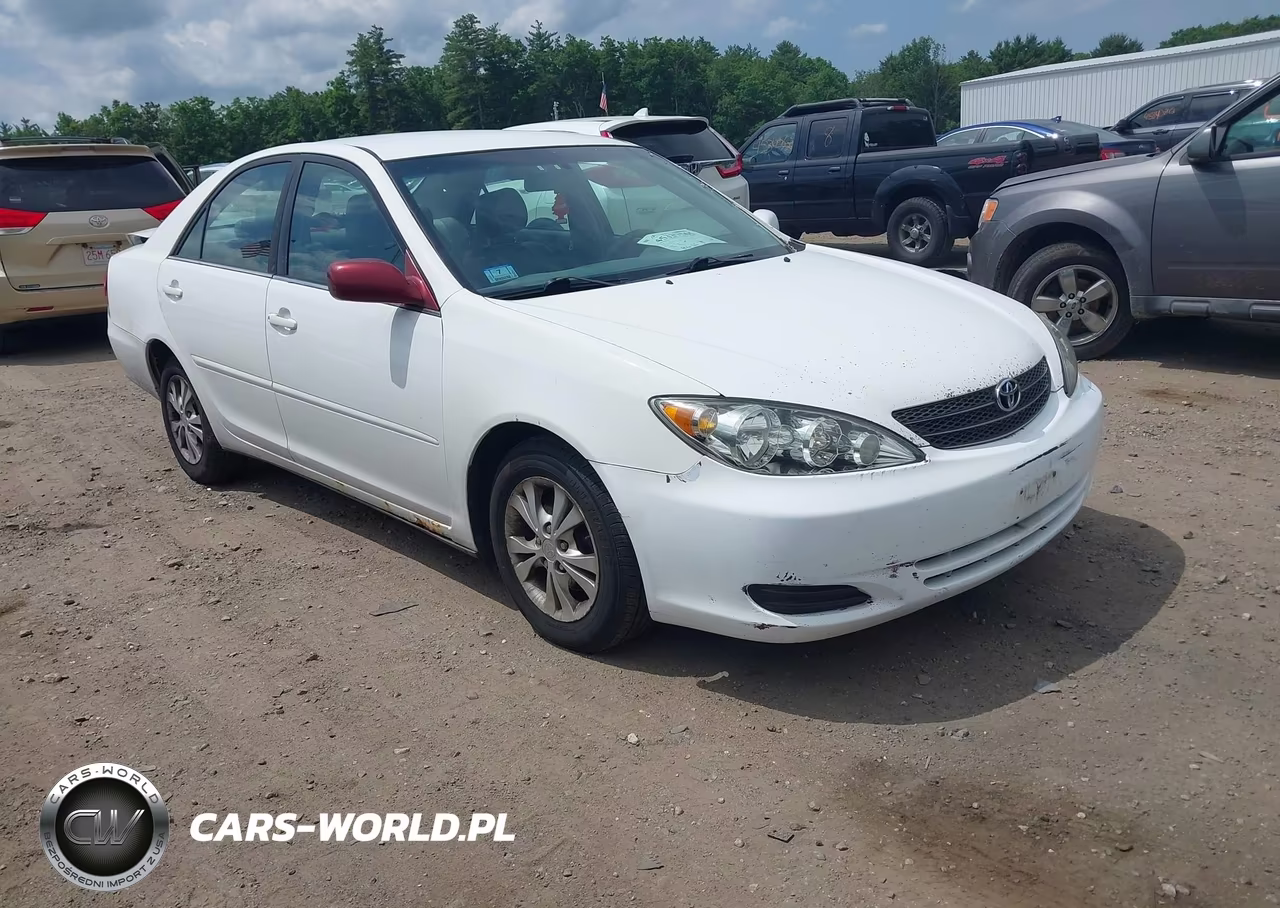 2004 Toyota Camry Le V6 – zdjęcie 1 z 12