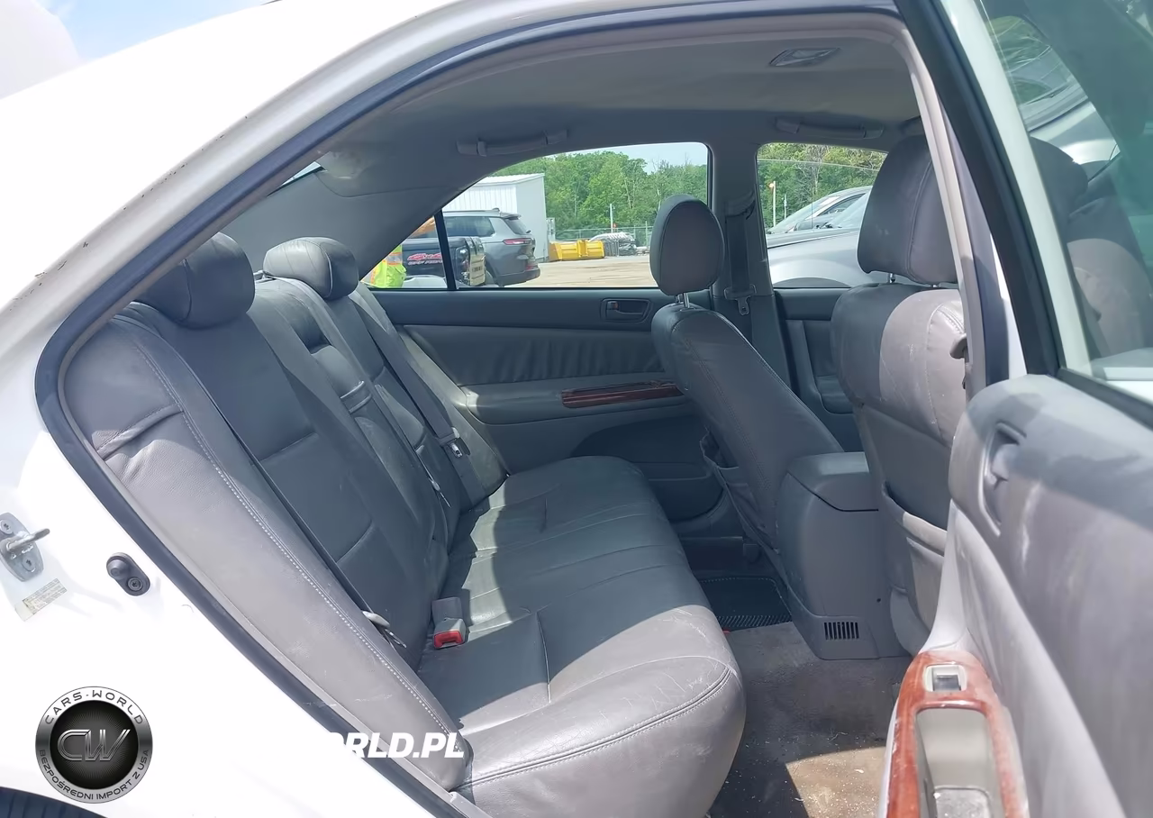 2004 Toyota Camry Le V6 VIN:4T1BF32K34U063238 - 8