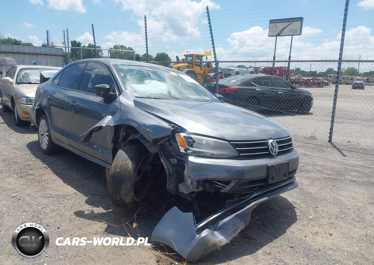 2015 Volkswagen Jetta 1.8T Sport – zdjęcie 1 z 14