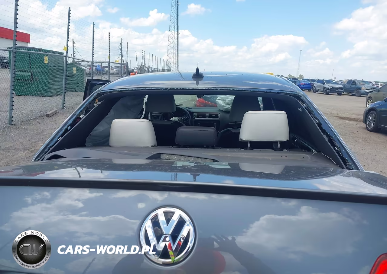 2015 Volkswagen Jetta 1.8T Sport VIN:3VWD17AJ8FM415679 - 6