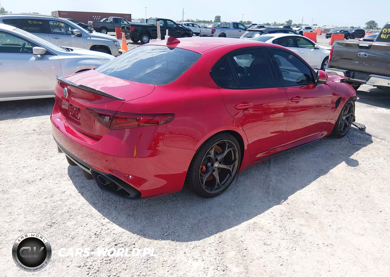 2018 Alfa Romeo Giulia Quadrifoglio Rwd VIN:ZARFAEAV2J7575634 - 4
