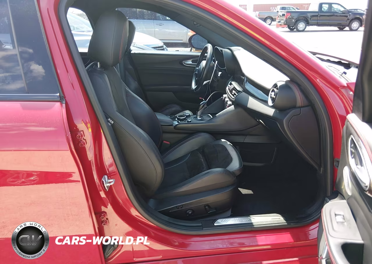 2018 Alfa Romeo Giulia Quadrifoglio Rwd VIN:ZARFAEAV2J7575634 - 5
