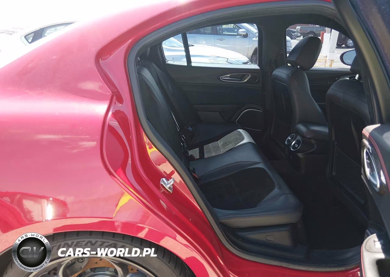 2018 Alfa Romeo Giulia Quadrifoglio Rwd VIN:ZARFAEAV2J7575634 - 8