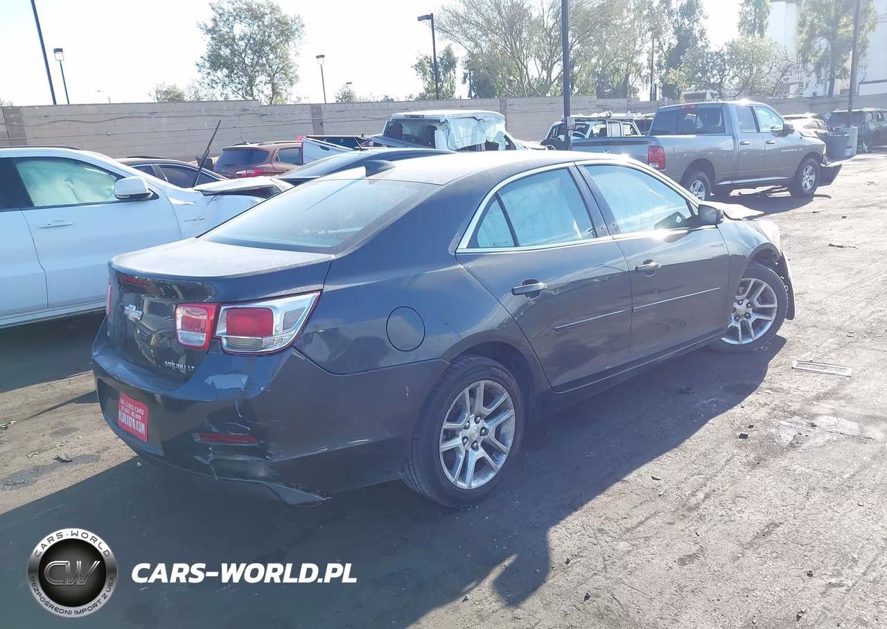 2015 Chevrolet Malibu 1Lt VIN:1G11C5SL3FF329435 - 4