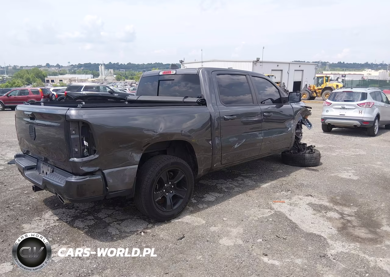 2021 Ram 1500 VIN:1C6SRFFT3MN807096 - 4