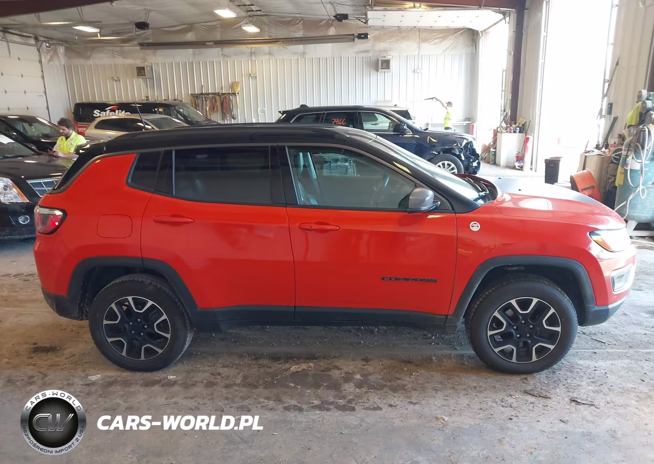 2019 Jeep Compass Trailhawk 4X4 VIN:3C4NJDDBXKT800588 - 13