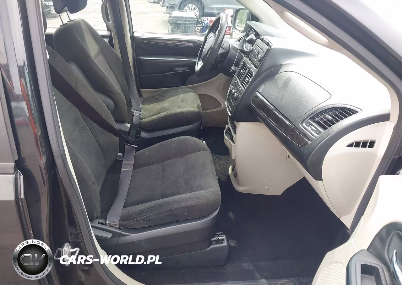 2015 Dodge Grand Caravan American Value Pkg VIN:2C4RDGBG0FR670712 - 5
