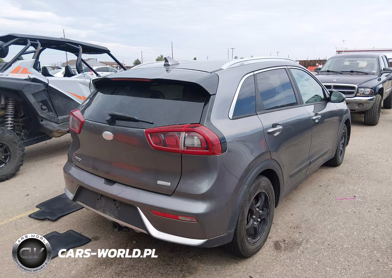 2018 Kia Niro Lx VIN:KNDCB3LC1J5123972 - 4