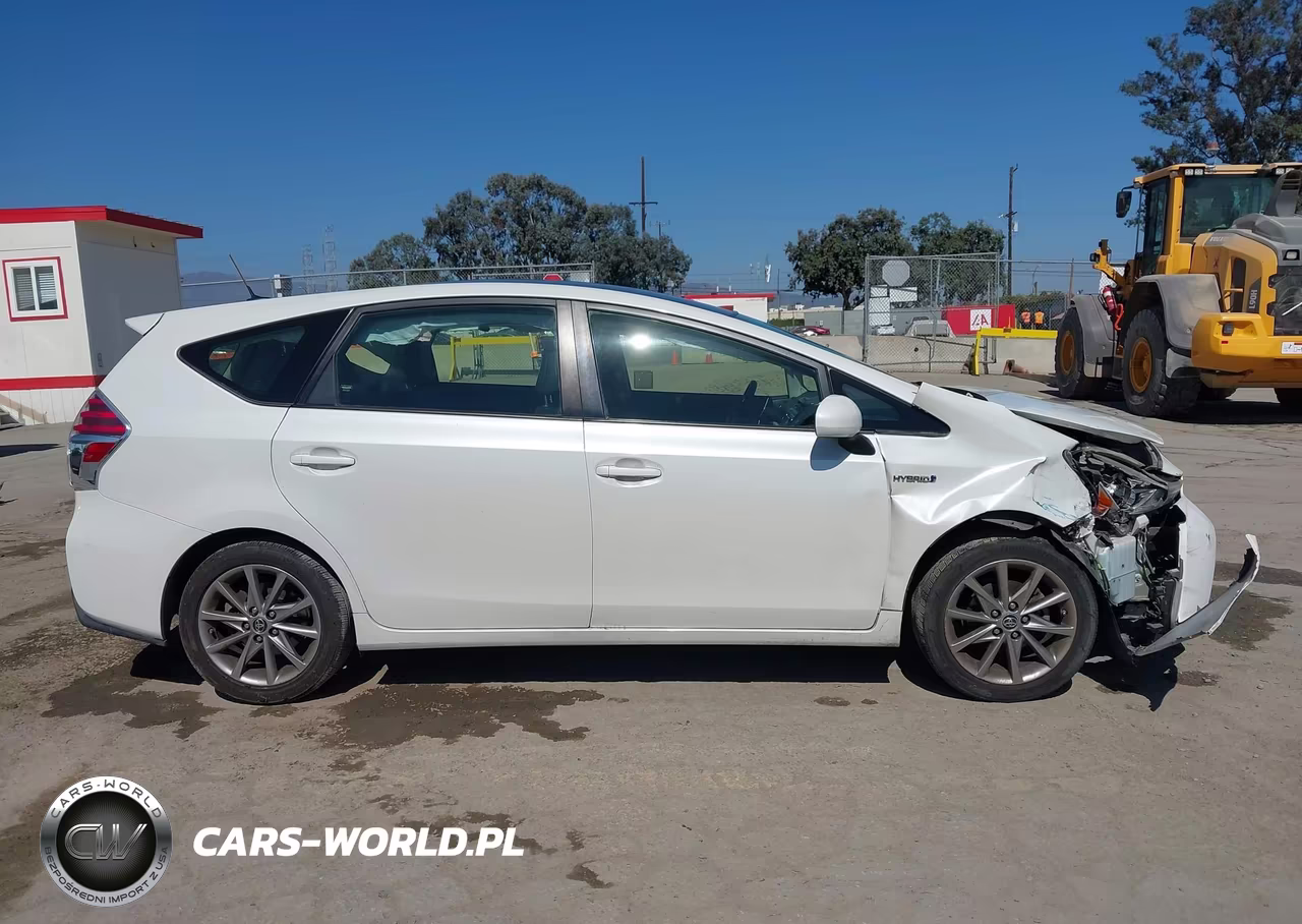 2017 Toyota Prius V Five VIN:JTDZN3EU6HJ061042 - 13