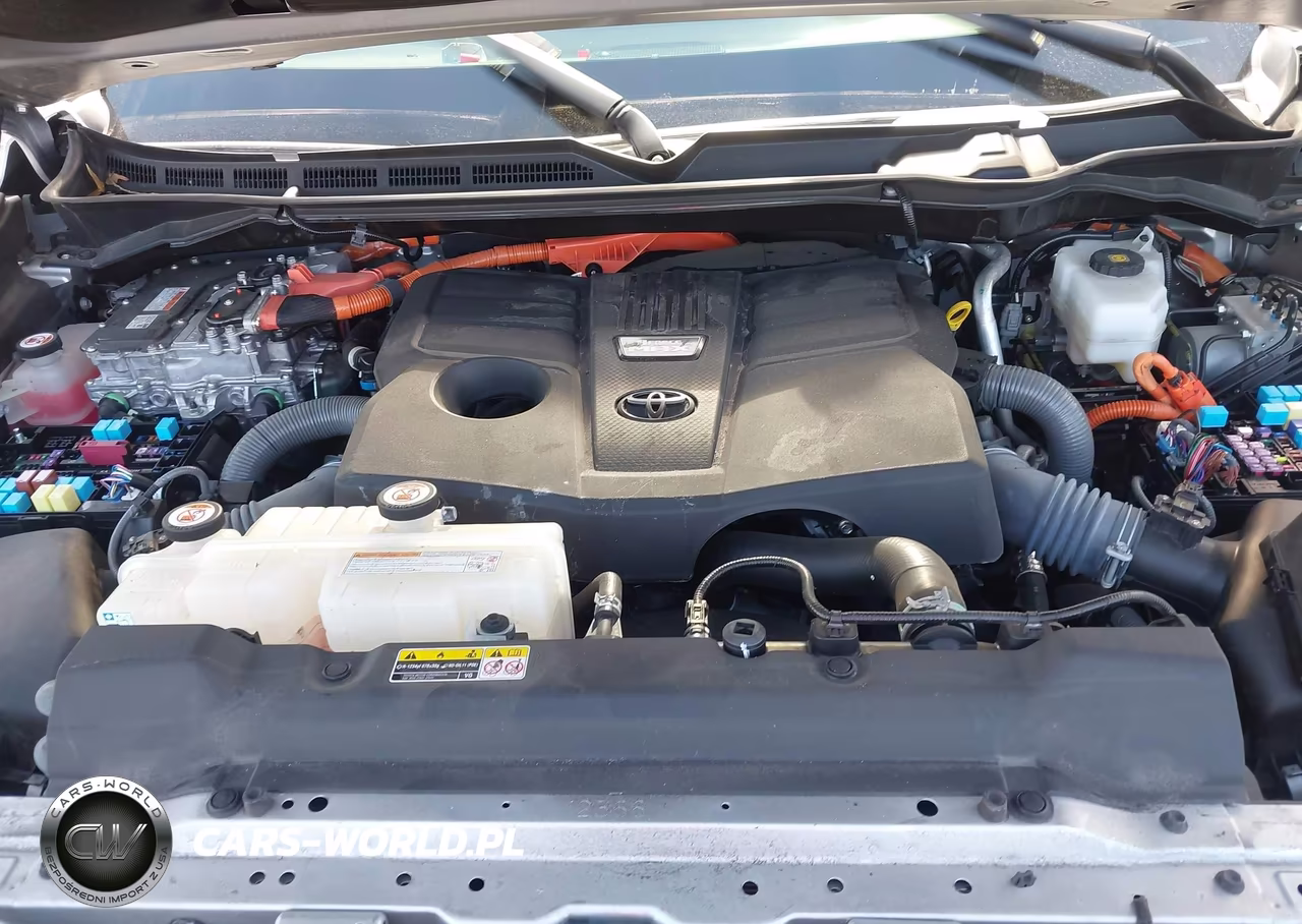 2023 Toyota Tundra Hybrid Limited VIN:5TFJC5DB4PX038515 - 10