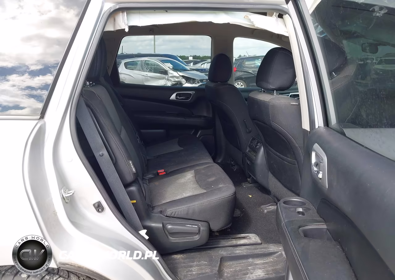 2019 Nissan Pathfinder S VIN:5N1DR2MN8KC596139 - 8