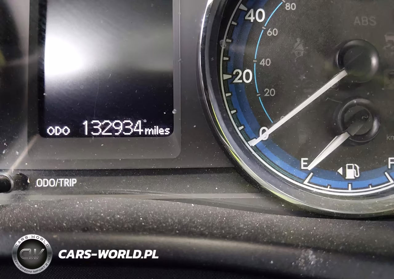2019 Toyota Corolla Le VIN:5YFBURHE0KP884239 - 16