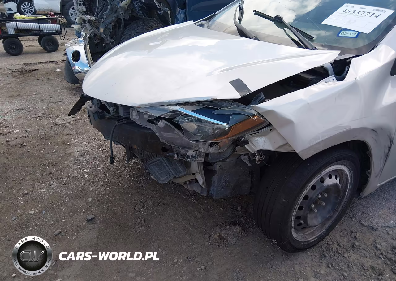 2019 Toyota Corolla Le VIN:5YFBURHE0KP884239 - 6
