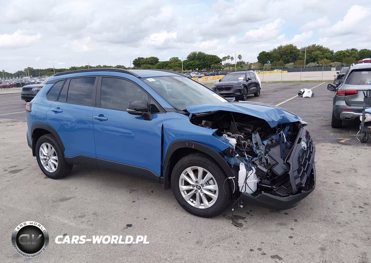 2026 Toyota Corolla Cross Le – zdjęcie 1 z 18