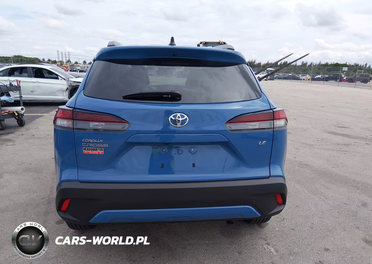 2026 Toyota Corolla Cross Le VIN:7MUCAAAG8TV157293 - 16