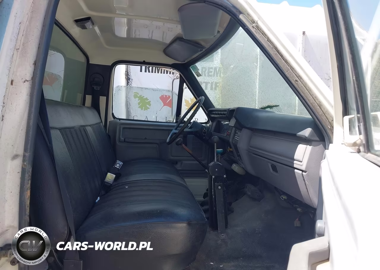 1998 Ford F700 VIN:1FDNF70J2WVA19677 - 5