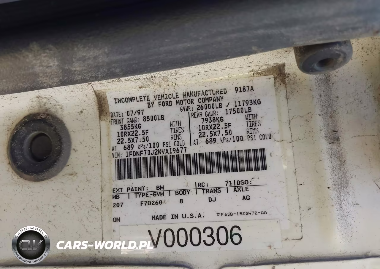 1998 Ford F700 VIN:1FDNF70J2WVA19677 - 9